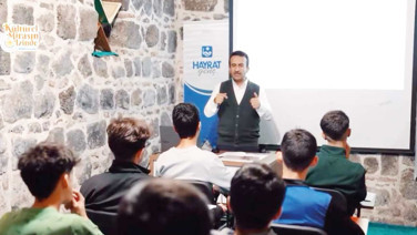 Lise öğrencilerine medresede eğitim