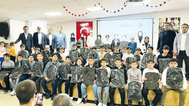 Atatürk’e izin yok Nur cemaatine var