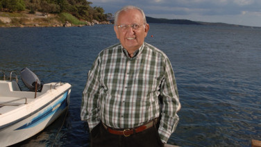 Hüsamettin Cindoruk hayatını kaybetti