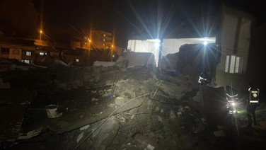 Siirt’te metruk bina çöktü