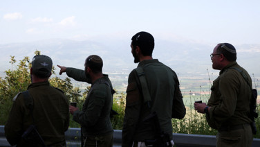 Skandal fotoğrafa tepkiler çığ gibi büyüdü