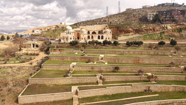 Asırlık sessizliğin ardından yeniden eğitime başladı