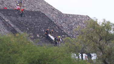 Turistik beldede silahlı saldırı: Ölü ve yaralılar var