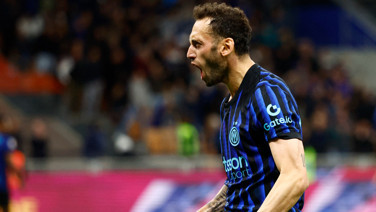 Hakan Çalhanoğlu 2 gol attı: Inter, İtalya Kupası'nda finale çıktı