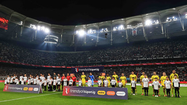 Sistemi kilitleyip derbi biletlerini toplu almışlar: Karaborsa operasyonu!