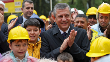 Özgür Özel'den madencilere destek: Eninde sonunda hakkınızı alacaksınız