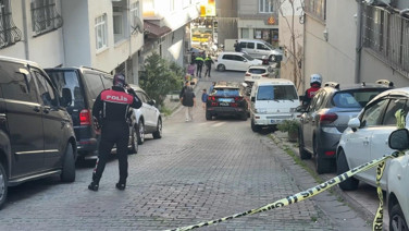 Darbedilen okul polisi ateş açtı, yanlışlıkla berberi vurdu