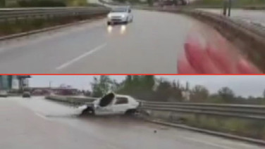Araçları yavaşlatmak isterken feci kazayı görüntüledi