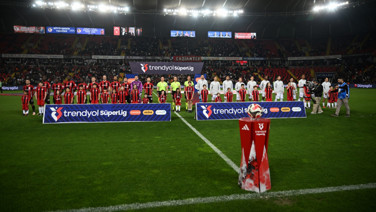 FIFA'dan üç Türk kulübüne transfer yasağı: İkisi Süper Lig'den!