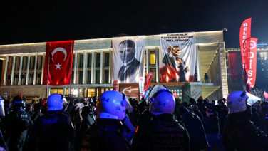 İBB ve Üsküdar Belediyesi'ne operasyon: 19 gözaltı