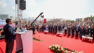 Özgür Özel: Partimiz saldırı altında, zulme teslim olmayız