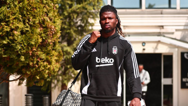 El Bilal Toure, Beşiktaş'a ağız tadıyla veda edemedi: Taraftarla atıştı