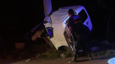 Direğe çarptılar: 2 ölü, 2 yaralı