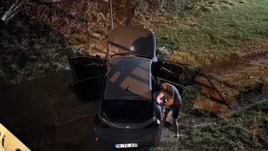 Navigasyonun gösterdiği yol derede bitti