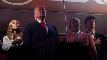 Trump, Netanyahu ve İsrail'e verdi veriştirdi