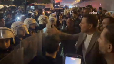 CHP İstanbul İl Başkanlığı'na çevik kuvvet girdi