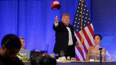 Beyaz Saray'da ağırladığı gazetecilerle dalga geçti: En büyük 'Trump Sendromu' topluluğu