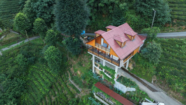 Karadeniz işi: Villanın altından yol geçiyor