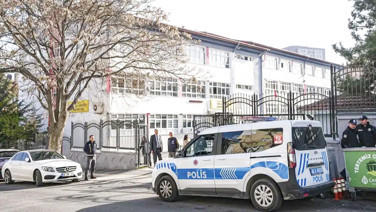 Okullar yine ücretli öğretmene emanet