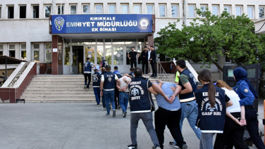 Cesedi 10 yıl derin dondurucuda sakladılar