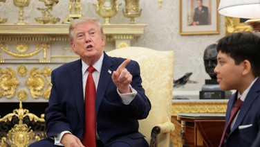 İntihar alarmı verilen savaş gemisini sordu, Trump muhabiri tersledi