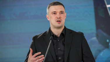Zelenskiy görevden almıştı: Başarılı isimden seçim çağrısı