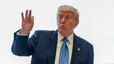 Trump, İran'a eşi benzeri görülmemiş "ekonomik operasyon" ilan etti