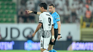 Beşiktaş ve Trossard'tan hakem isyanı: Utanç vesikası olarak tarihteki yerini aldı