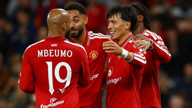 Manchester United Sabah'a karşı fişi erken çekti