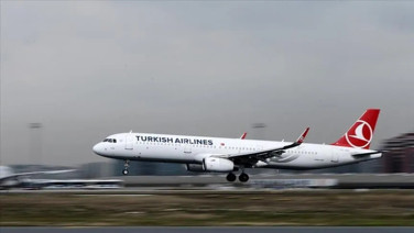 THY kalkıştan 10 dakika sonra geri döndü. Durumu pilot fark etti