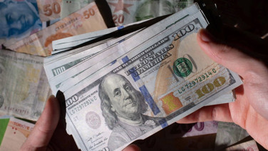 Dolar İran'da rekor kırdı