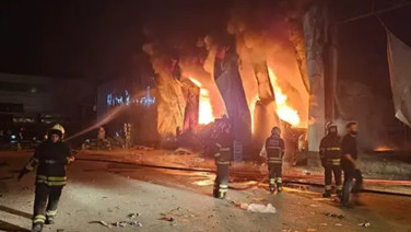 Sebze meyve halinde yangın! TOMA'lar da söndürmeye gitti