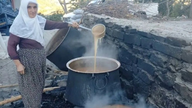Dev kazanlarda kaynatılıyor güneşte kurutuluyor