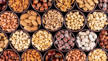 Cevizle fındığın pabucunu dama attı. 28 gram ağırlığındaki çerezde büyük mucize