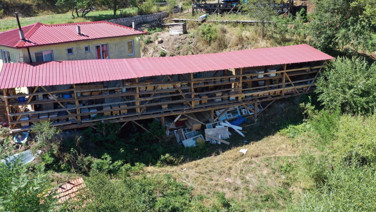 Herkes köyden kaçtı o gitmedi. Kalmasının nedeni şaşırttı
