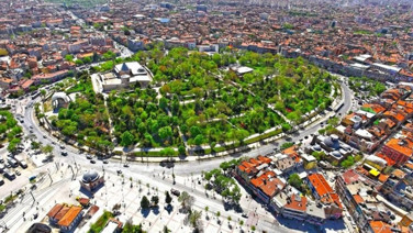 Konya'ya bağlıydı. Akdeniz'e bağlandı. Türkiye’nin en gözde illerinden oldu