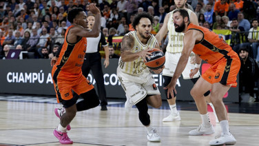 Fenerbahçe Tarfin İspanya'dan çıkamadı