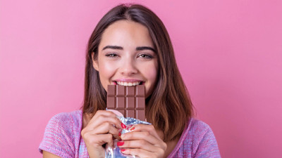 Flavonol mucizesi: Uzun süre oturmanın riskini azaltan doğal besinler