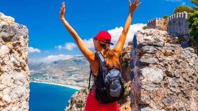 Türkiye'ye yılın ilk 4 ayında 12,7 milyon turist geldi