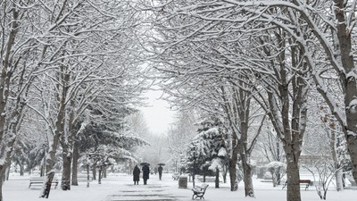 Birçok kentte okullara kar tatili