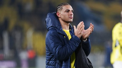 Fenerbahçe'de şok: Yeni transfer oyuna girdi, 5 dakika sonra sakatlandı!