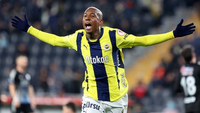 Fenerbahçe’nin yeni yıldızı Talisca, ilk golünü attı