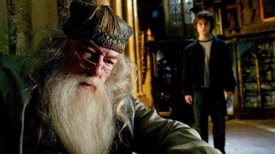 Harry Potter dizisinde ‘Dumbledore’u canlandıracak isim belli oldu