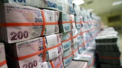 Hazine 21,1 milyar lira borçlandı