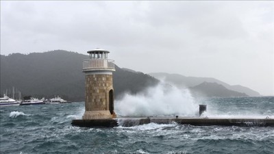 Deniz ulaşımına hava engeli: Seferler iptal