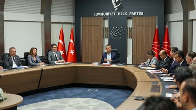 CHP olağanüstü toplandı