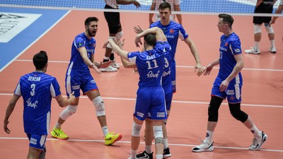 Kamusal voleybol!