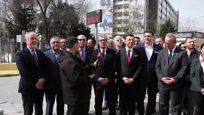 CHP'li vekiller emniyetin önünden iktidara seslendi