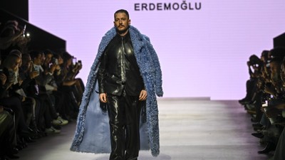 Uraz Kaygılaroğlu, Moskova Moda Haftası’nda podyumda yürüdü