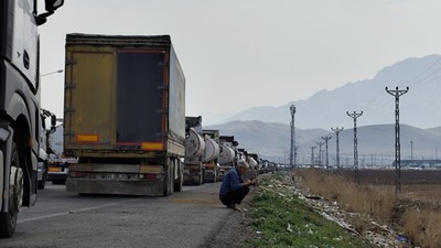 Habur Sınır Kapısı'nda araç kuyruğu